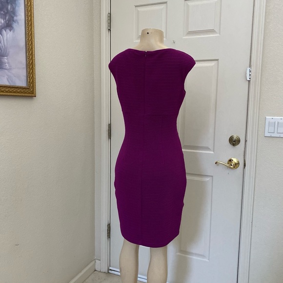 “AMERICAN GIRL” 💜 Super Sexy & Chic Purple Dress - Picture 2 of 16